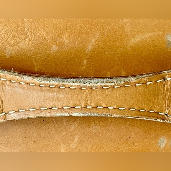 Louis Vuitton authentic vintage garment bag w/keys & hangers, in great condition - Picture 16 of 17